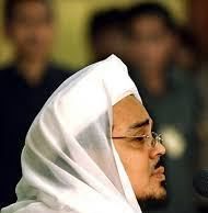 HRS dan Pengacaranya Enggan Bacakan Eksepsi di Sidang Online, Minta Dihadirkan Langsung