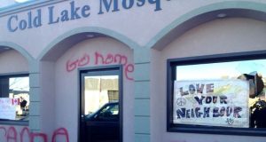 Perusakan terhadap Area untuk Sholat di Bandara Pearson Kanada Diselidiki sebagai Kejahatan Rasial