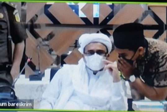 Ternyata Ini Alasan Habib Rizieq Ngotot Ingin Sidang Tatap Muka