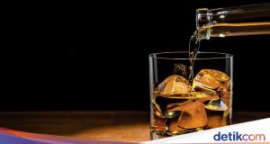 Heboh Anggota DPRD Sulut Cindy Santai Pamer Pesta Miras di Pantai