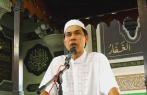 Munarman Ditangkap Polisi di Rumahnya