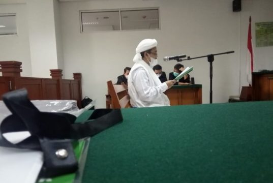 Putusan Sela, Majelis Hakim Tolak Dua Eksepsi Habib Rizieq