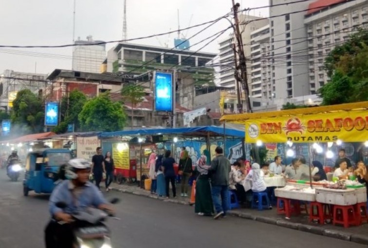 Pasar Takjil Jalan Sabang